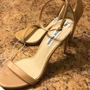 Steve Madden Nude Heels